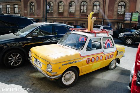 "Yellow Submarine" car on streets of St. Petersburg, Russia. : r ...