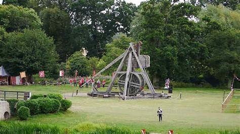 Trebuchet In Action At Warwick Castle Youtube