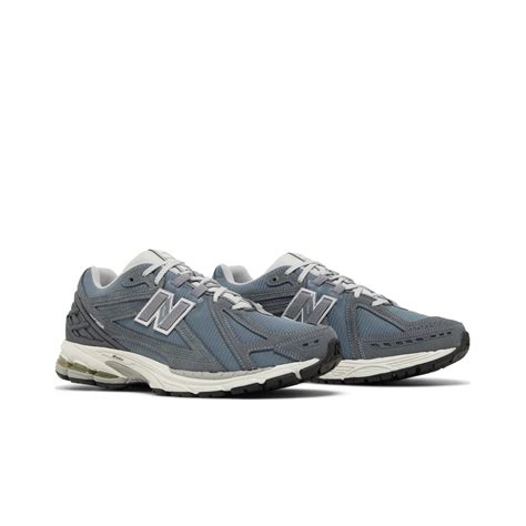 New Balance Mens 1906r Running Sneakers M1906rv Titaniumgrey Matter