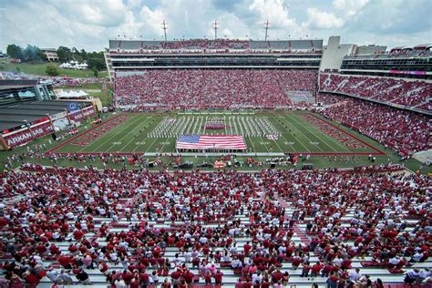 Each state's biggest college football stadium