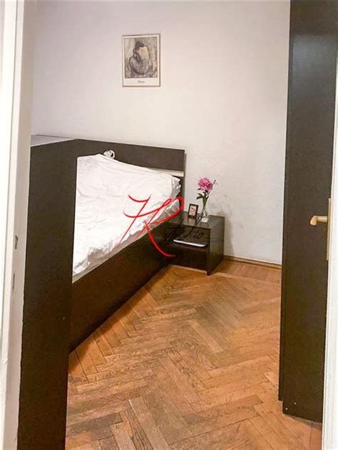 Apartament Camere De Vanzare In Zona Parcul Circului Id R