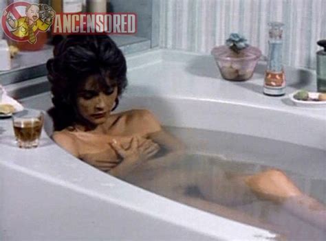 Naked Margot Kidder In The Reincarnation Of Peter Proud