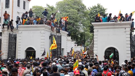 Sri Lankan Protesters Attack Homes Of President And Pm As Pair Promise