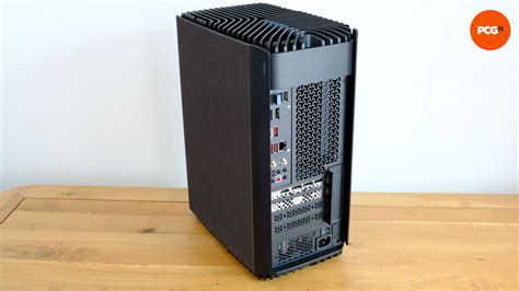 Corsair One I500 Review A Water Cooled Wooden Wonder