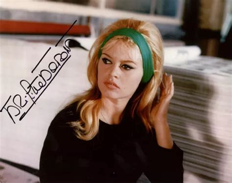 BRIGITTE BARDOT SIGNED AUTOGRAPHED 8x10 PHOTO LEGENDARY SEX SYMBOL