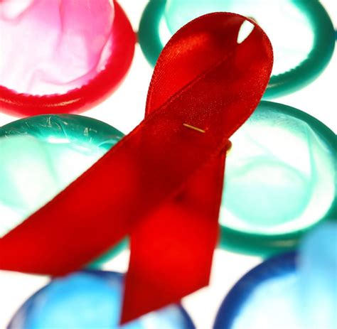 Welt Aids Tag Leben Mit Hiv Ist Heute Leichter Aber Nicht Leicht Welt