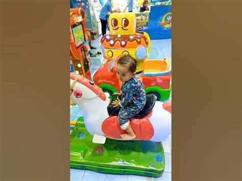 naik kuda di Yogya mall Brebes - YouTube