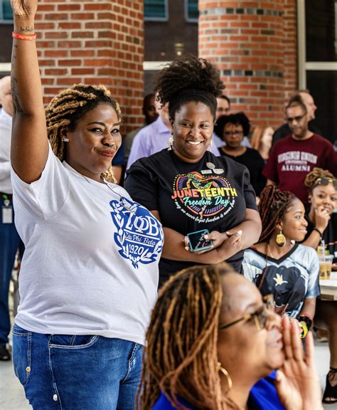 dollar tree jobs application online