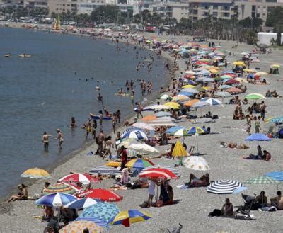 Calor Distritos Em Alerta Amarelo Tvi Not Cias