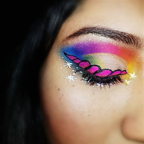 Épinglé sur Maquillage Licorne