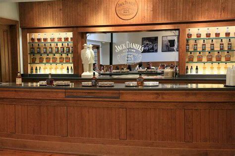 Jack Daniels Distillery Tour | Nashville Whiskey Tours