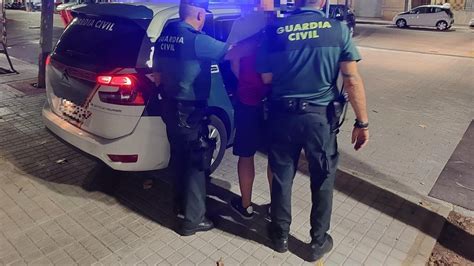 Detenido Por Intentar Forzar Sexualmente A Una Mujer En Un Centro