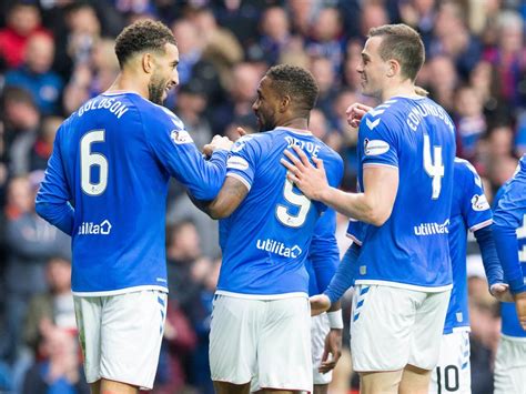 Who topped Scottish Premiership table after eight games in last eight ...