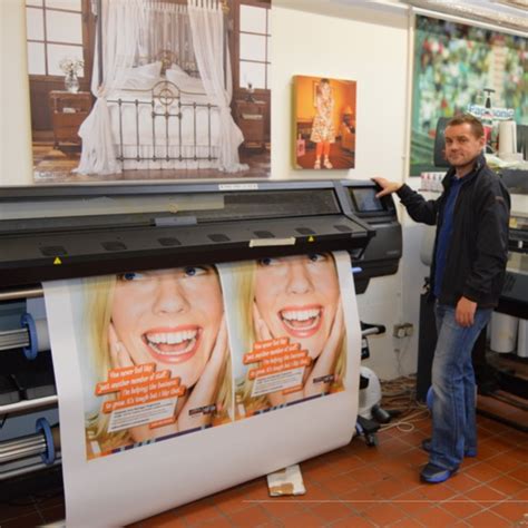 Printweek Significant Signs Invests In Hp Latex