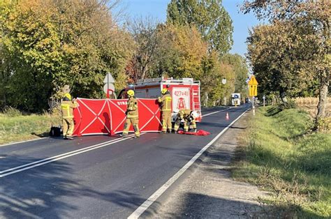 Wymysłowo Wypadek przed przejazdem kolejowym Nie żyje rowerzystka