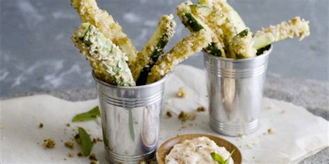 Cheesy Zucchini Fries With Smoked Paprika Dipping Sauce | Oregonian Recipes