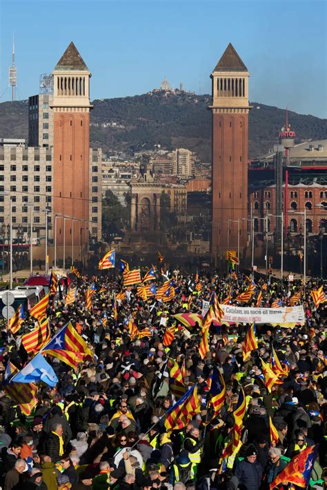 Fotos El Independentismo Se Manifiesta En Barcelona Por La Cumbre