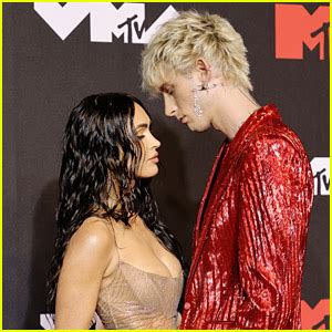 Are Megan Fox Machine Gun Kelly Splitting Up Read Her Revealing