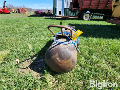 Coleman Black Max Portable Air Tank Bigiron Auctions