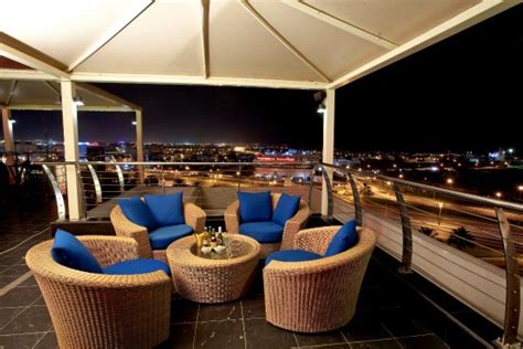 Sama Terrazza Rooftop Lounge Muscat Comentários De Restaurantes