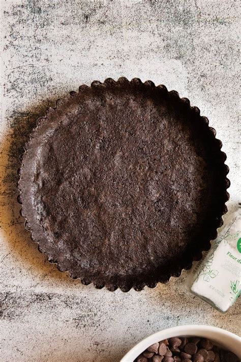 Salted Caramel Chocolate Ganache Tart — Poetry And Pies Chocolate And Raspberry Tart Chocolate