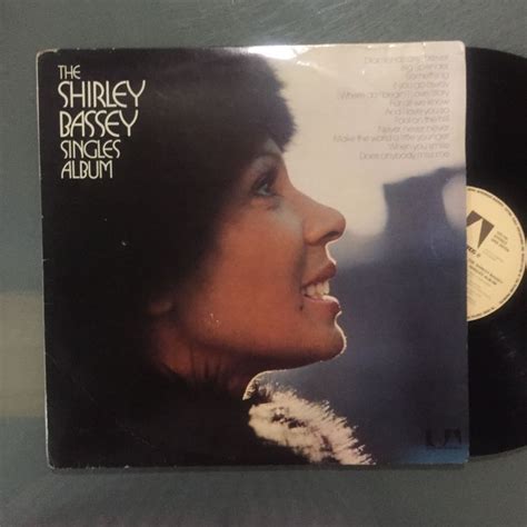 Lp Shirley Bassey The Singles Hobbies Toys Music Media Cds