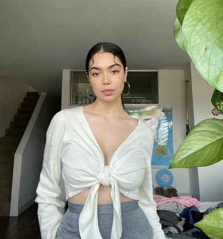 Aulii Cravalho Nude Onlyfans Leaked Photo Topfapgirls