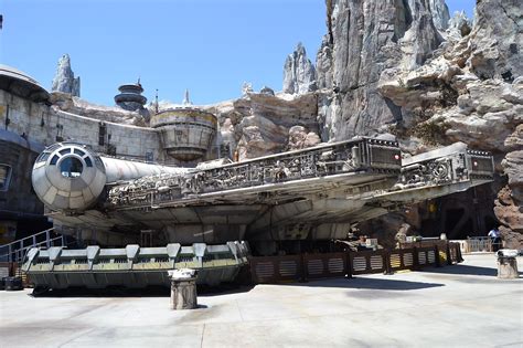 Reservations are ending for Disneyland's Star Wars land, but that doesn ...