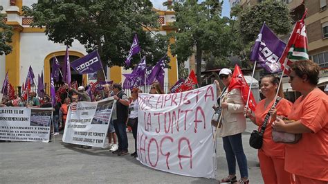 La manifestación de la plantilla de la residencia de Tiempo Libre de La