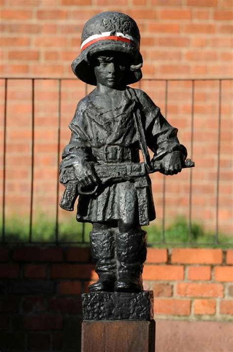 Pomnik Małego Powstańca Warszawa Warsaw Statue Warsaw uprising