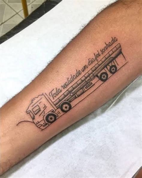 Pin de Jean Nadaletto em abencoada Tatuagem de caminhão Tatuagem