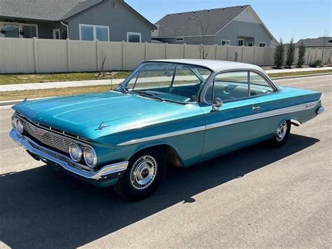 1961 Chevrolet Impala Sport Coupe 1 Barn Finds