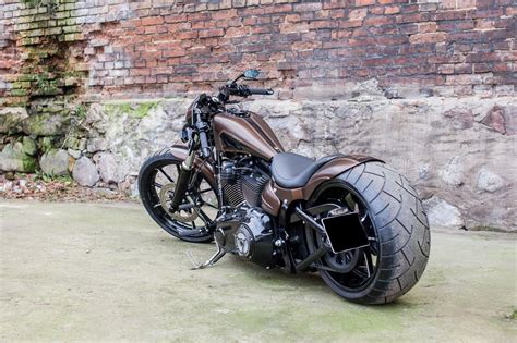 Custom Breakout | Custom motorcycles harley, Harley davidson trike ...