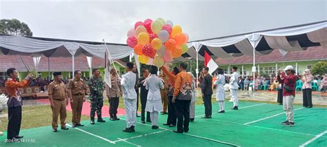 Pelepasan 263 Siswa Kelas XII SMAN 1 Way Tenong Berlangsung Meriah Dan