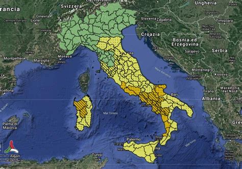 Allerta Arancione Su Regioni Il Maltempo Continua A Minacciare L Italia