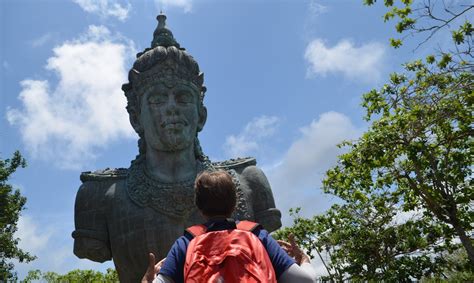 Taman Budaya Garuda Wisnu Kencana Di Bukit Expedia