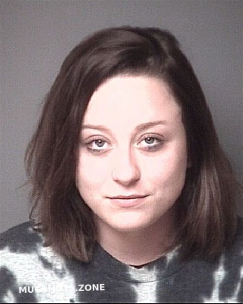 BISHOP SHAUNA MARIE 10 11 2021 Dubuque County Mugshots Zone