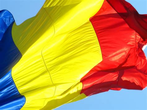 ESA - Romanian flag raised at ESA