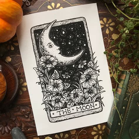 Moon Tarot Card