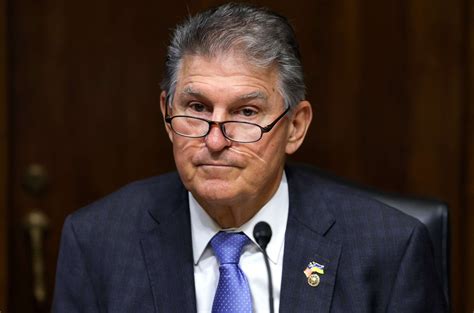 Sen Joe Manchin Moderate West Virginia Democrat Wont Seek