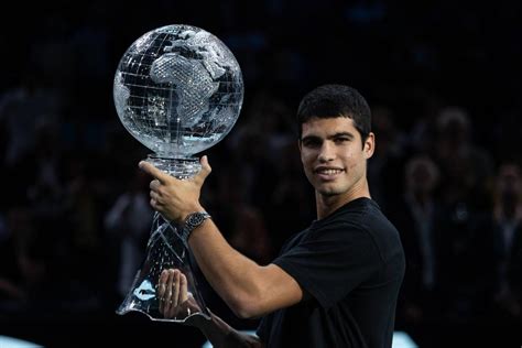 Carlos Alcaraz Eye of the Tiger y un trofeo histórico en el mundo