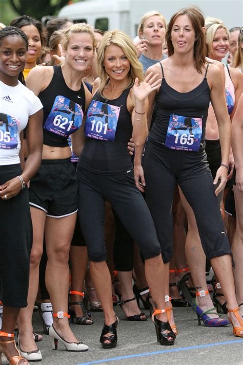 Kelly Ripa participates in High Heels Sprint - Uncommon Sportsman