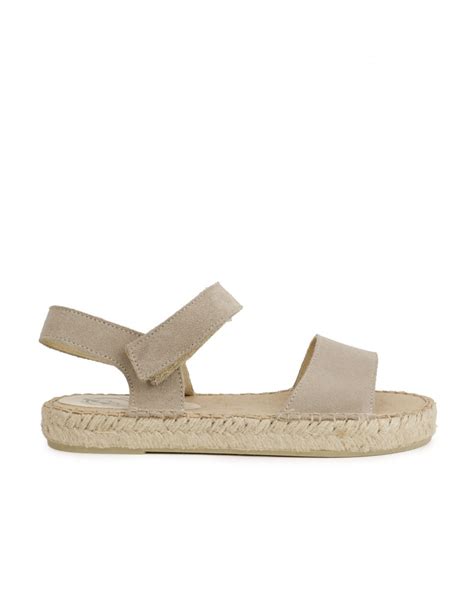 Sandalias Tiras Cruzadas Planas Beige PERA LIMONERA