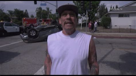 „machete Star Danny Trejo Rettet Baby Bei Verkehrsunfall Aus