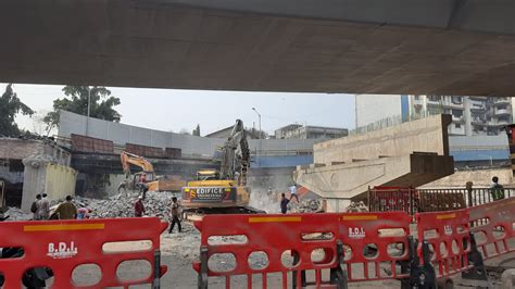 Mumbai: Western Railway resumes dismantling work at Gokhale bridge in ...