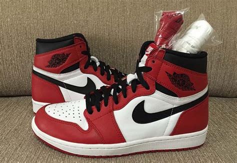 Chicago Bulls Air Jordan 1 Retro High Og 2015 Sneakerfiles