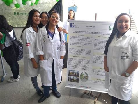 Estudantes do CETEP RMS realizam feira de ciência e tecnologia aberta