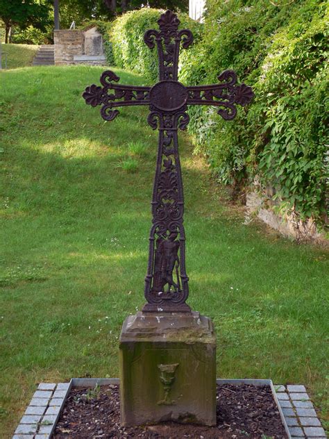 Kostenlose Foto Alt Monument Statue Religion Erinnerung Kirche