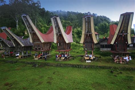 Tradisi Yang Masih Dan Terus Hidup Di Tana Toraja Sulawesi Selatan