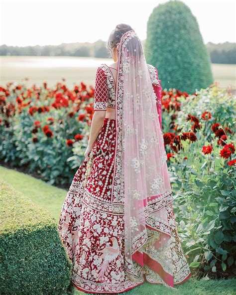 30 Exciting Indian Wedding Dresses That You'll Love